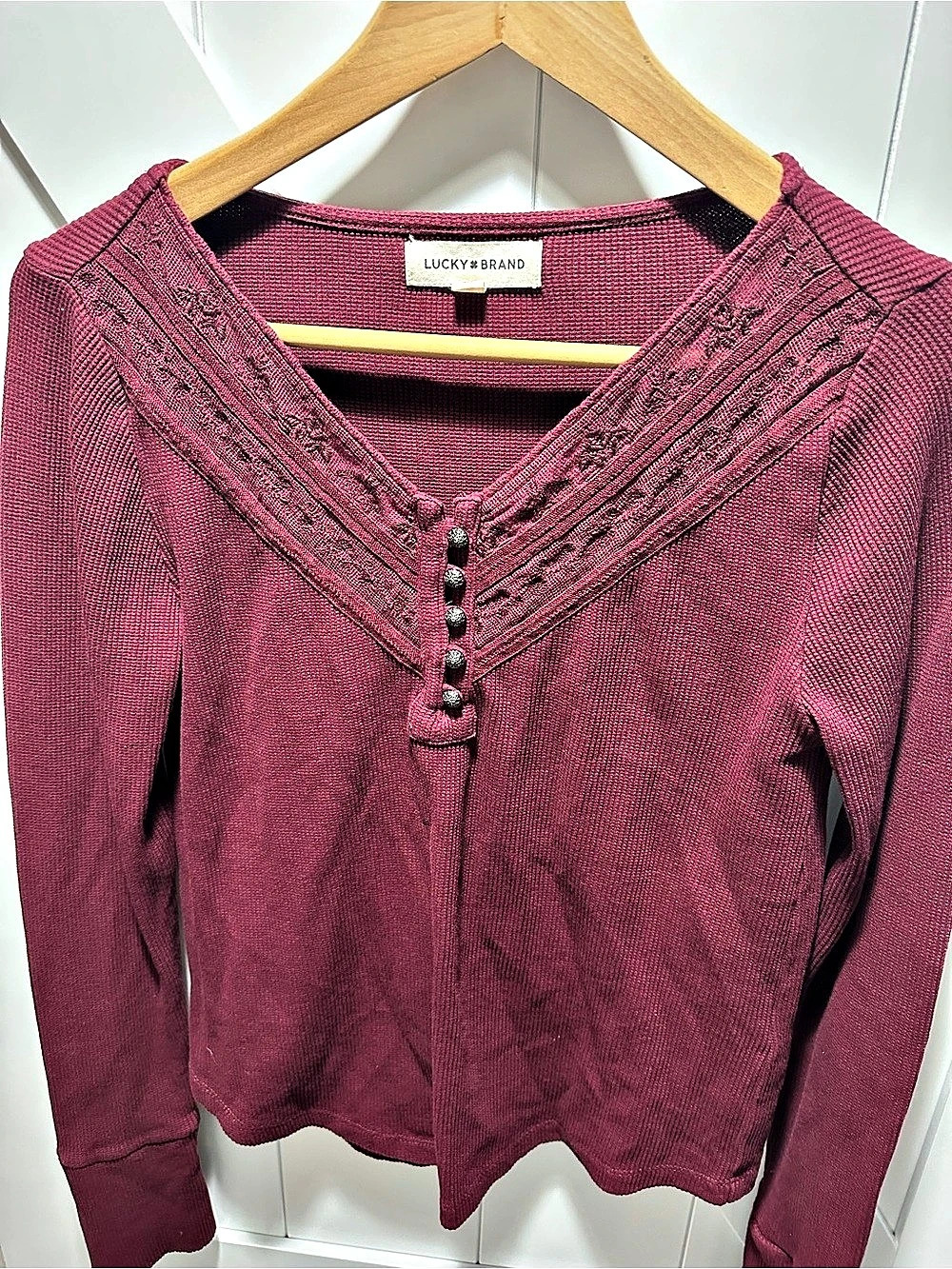 Lucky Brand Long Sleeve Henley Top Size Medium
